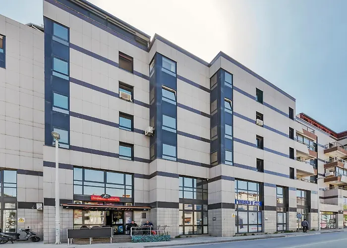 דירה 1 Bedroom Beautiful In פולה